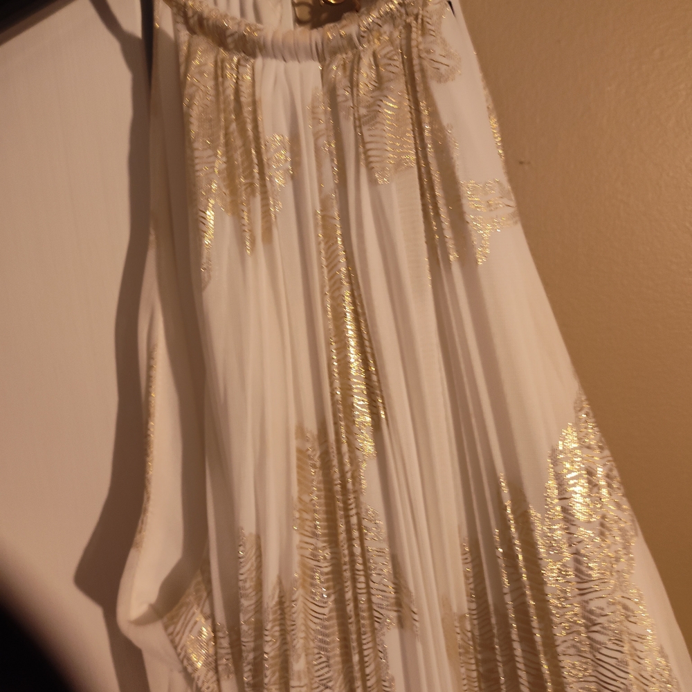 Elegant White and Gold Skirt